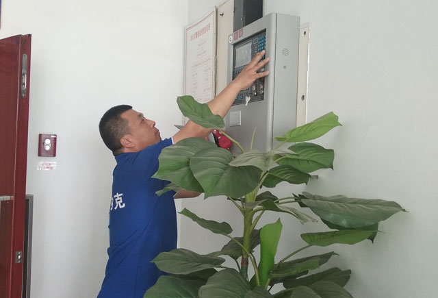 壁挂式消防主机维保202403151.jpg